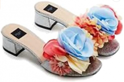 Screenshot 2022-06-08 at 12-54-06 Emanuela Biffoli Scarpe Sandalo con Fiori applicati Argento 36801_P (39 EU) Amazon.it Scarpe e borse